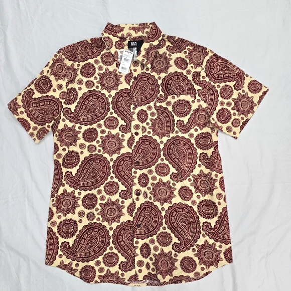 Tillys RSQ Paisley Short Sleeve Button Up [51] - Picture 1 of 5